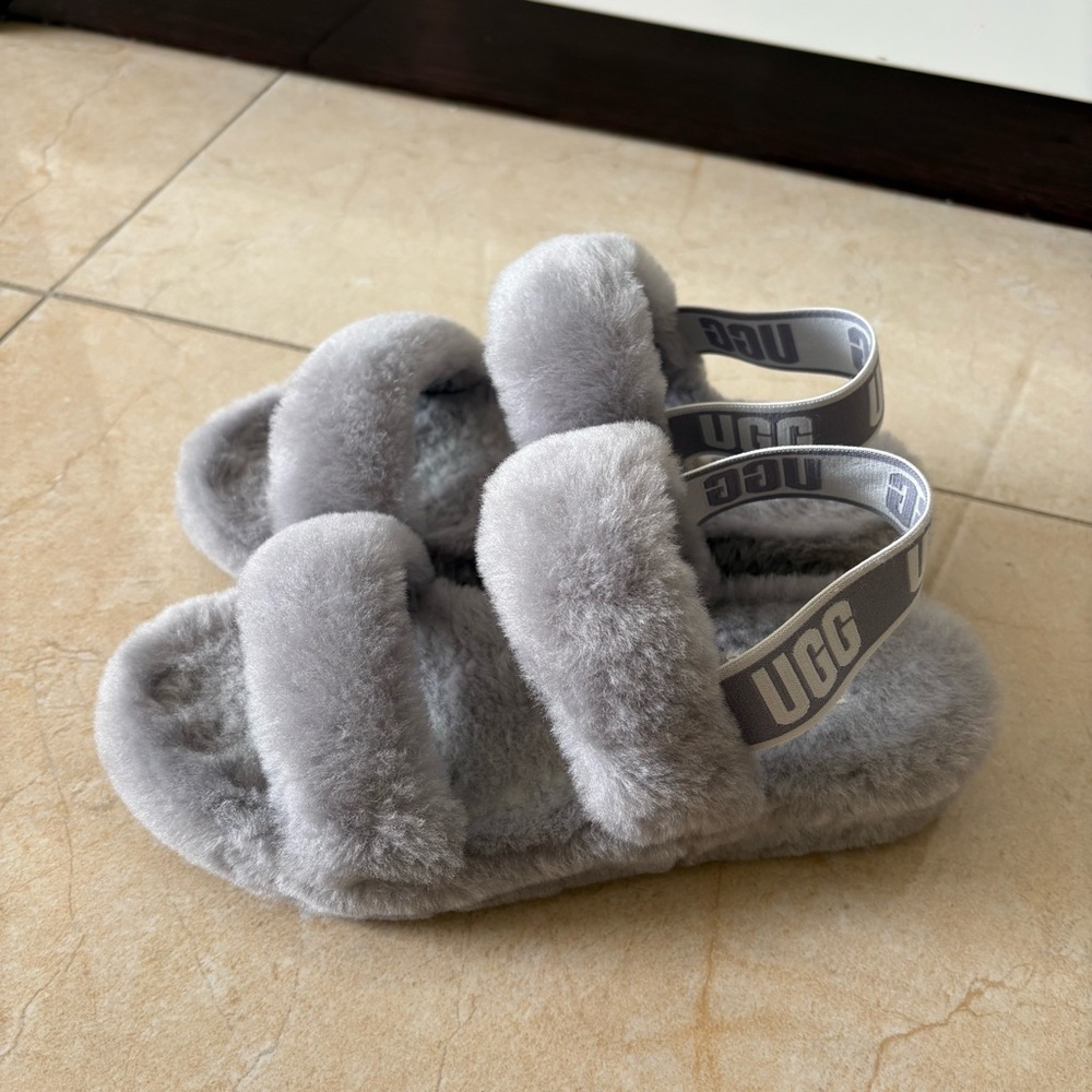 UGG Fluffy Gray Slippers